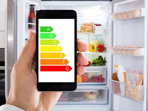 Kühlschrank, Energieeffizienzklasse und Lebensmittel.