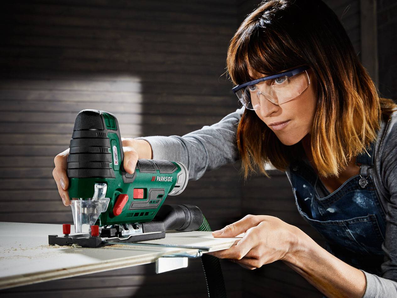 Parkside Stichsäge und Holzbearbeitung.