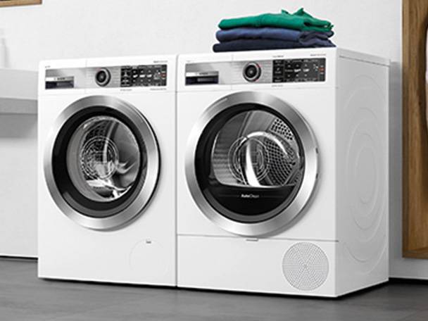 Bosch Waschmaschine und Trockner.
