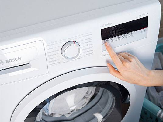 Bosch Waschmaschine, Serie 4 VarioPerfect.