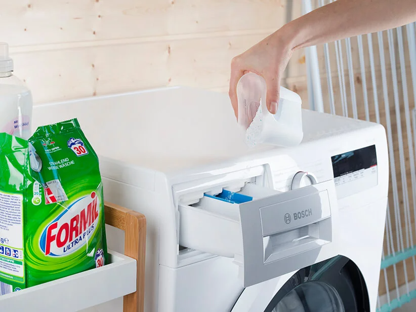 Formil Ultra Plus Waschmittel und Bosch Waschmaschine.