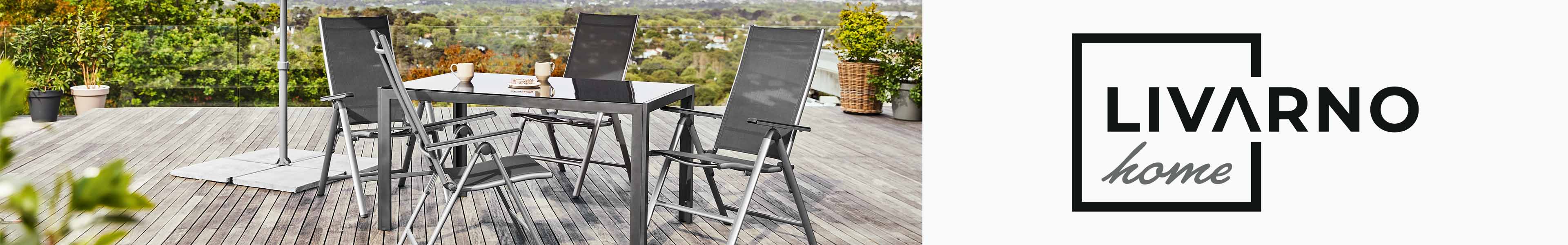 Livarno Home Gartenmöbel: Tisch und Stühle.