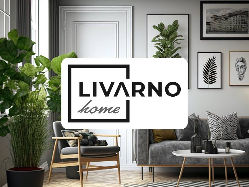 LIVARNO home Möbel: Sofa, Sessel, Pflanzen.