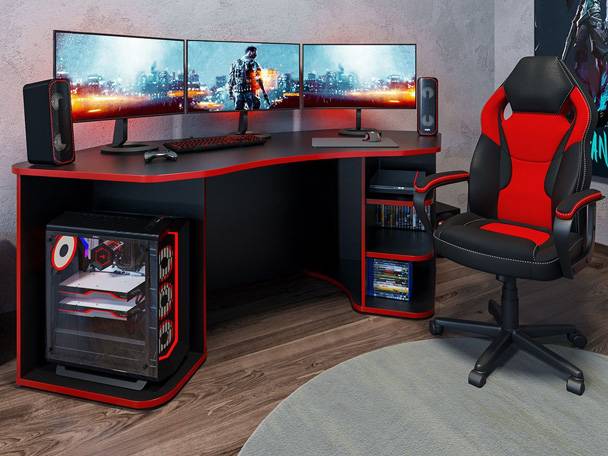 Gaming-Schreibtisch, Monitore und PC