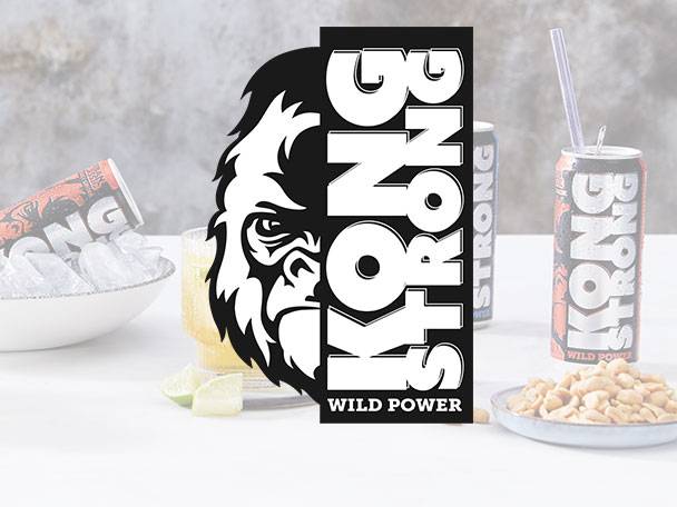 Kong Strong Energy Drinks und Nüsse.