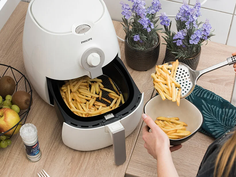 Philips Airfryer mit Pommes Frites.
