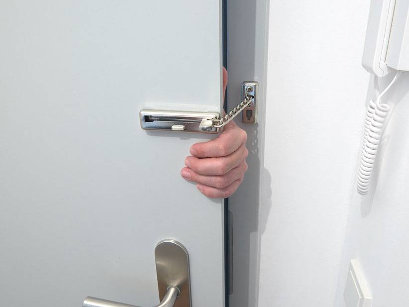 Türkette und -riegel erhöhen die Sicherheit.